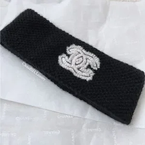 CHANEL | Accessories | Auth Chanel Cc Logo Black Knit  display picture 1